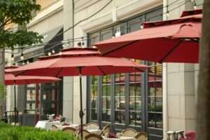 Best Food Trucks and Outdoor Dining in Anchorage Summer