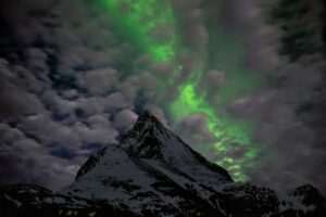 Northern Lights Tours & Aurora Viewing Near Anchorage 2026